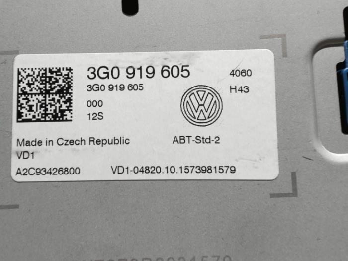 Display Interieur van een Volkswagen Golf VII (AUA) 1.6 TDI BlueMotion 16V 2015