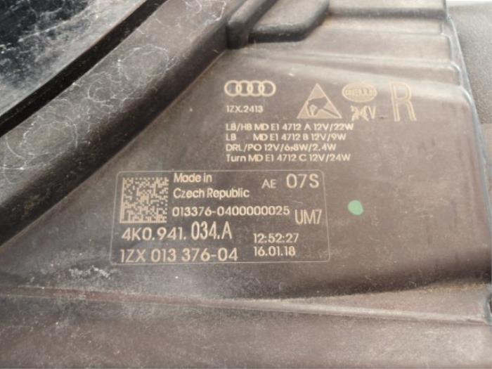 Koplamp rechts van een Audi A6 (C8) 3.0 V6 24V 50 TDI Mild hybrid Quattro 2020