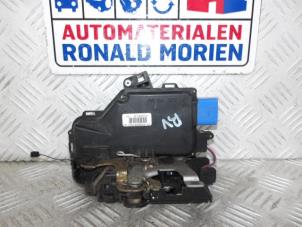 Gebruikte Deurslot Mechaniek 4Deurs rechts-voor Seat Altea (5P1) 2.0 TDI 16V Prijs € 25,00 Margeregeling aangeboden door Automaterialen Ronald Morien B.V.