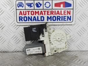 Gebruikte Motor electrisch raam Seat Altea (5P1) 2.0 TDI 16V Prijs € 25,00 Margeregeling aangeboden door Automaterialen Ronald Morien B.V.