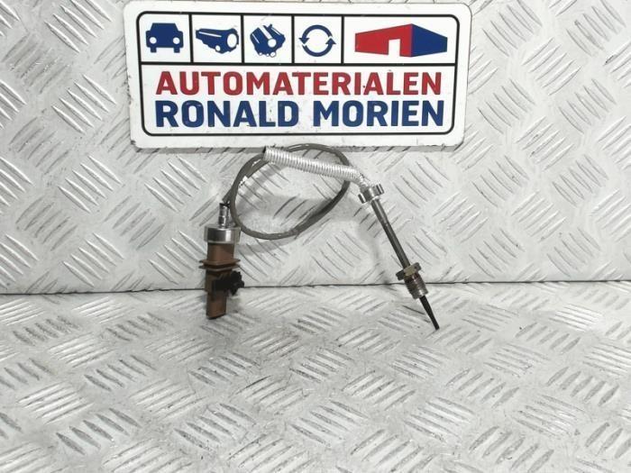 Gebruikte Uitlaat temperatuursensor Volkswagen Transporter/Caravelle T6 2.0 TDI 150 Prijs € 75,00 Inclusief btw aangeboden door Automaterialen Ronald Morien B.V.