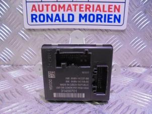 Gebruikte Deur module Volvo V40 Cross Country (MZ) 2.0 T3 16V Prijs € 25,00 Margeregeling aangeboden door Automaterialen Ronald Morien B.V.