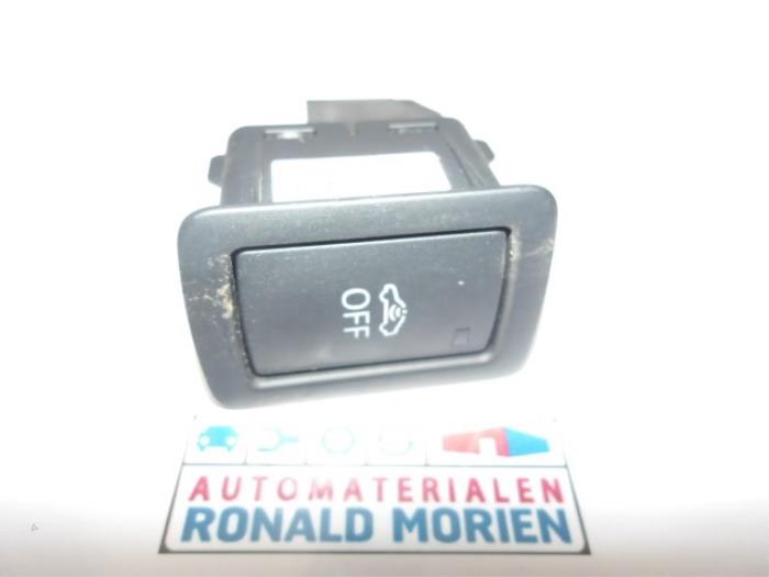 Gebruikte Alarm module Audi A4 (B8) 1.8 TFSI 16V Prijs € 10,00 Margeregeling aangeboden door Automaterialen Ronald Morien B.V.