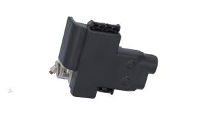 Gebruikte Zekeringkast Volkswagen Golf VIII (CD1) 1.5 eTSI 16V Prijs € 14,99 Inclusief btw aangeboden door Automaterialen Ronald Morien B.V.