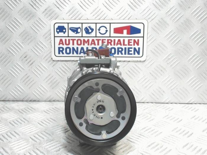 Gebruikte Pomp Airco Volkswagen Transporter/Caravelle T6 2.0 TDI 150 Prijs € 225,00 Inclusief btw aangeboden door Automaterialen Ronald Morien B.V.