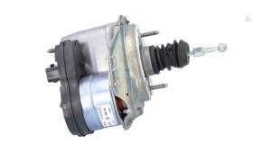 Gebruikte Rembekrachtiger Volkswagen Golf VIII (CD1) 1.5 eTSI 16V Prijs € 395,00 Inclusief btw aangeboden door Automaterialen Ronald Morien B.V.