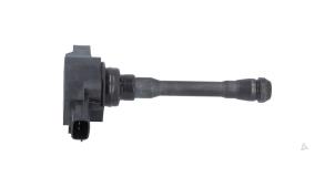 Gebruikte Bobine Renault Clio V (RJAB) 1.0 TCe 100 12V Prijs € 15,00 Margeregeling aangeboden door Automaterialen Ronald Morien B.V.