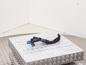 Gebruikte Vulpijp ad-blue tank Volkswagen Transporter/Caravelle T6 2.0 TDI 150 Prijs € 54,45 Inclusief btw aangeboden door Automaterialen Ronald Morien B.V.