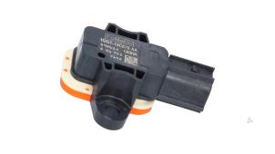 Gebruikte Airbag Sensor Ford Kuga II (DM2) 1.5 EcoBoost 16V 4x4 Prijs € 8,26 Margeregeling aangeboden door Automaterialen Ronald Morien B.V.