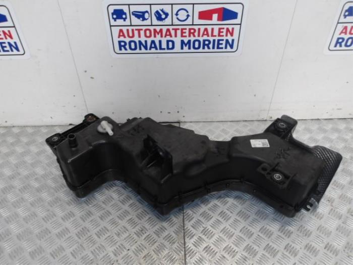 Gebruikte Ureumreservoir Ford Transit Connect (PJ2) 1.5 EcoBlue Prijs € 195,00 Inclusief btw aangeboden door Automaterialen Ronald Morien B.V.