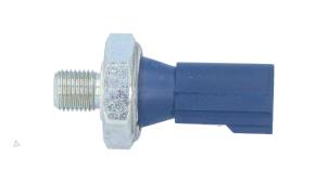 Gebruikte Oliedruk sensor Volkswagen Golf VII Variant (AUVV) 1.4 TSI 16V Prijs € 8,26 Margeregeling aangeboden door Automaterialen Ronald Morien B.V.