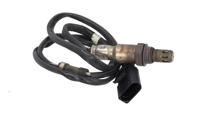 Gebruikte Lambda Sonde Volkswagen Golf VII (AUA) 1.4 GTE 16V Prijs € 19,00 Margeregeling aangeboden door Automaterialen Ronald Morien B.V.