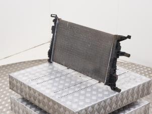 Gebruikte Radiateur Renault Megane III Coupe (DZ) 1.5 dCi 110 Prijs € 30,00 Margeregeling aangeboden door Automaterialen Ronald Morien B.V.