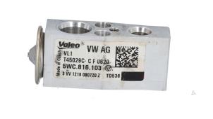 Gebruikte Airco expansieklep Volkswagen Golf VIII (CD1) 1.5 TSI BlueMotion 16V Prijs € 25,00 Inclusief btw aangeboden door Automaterialen Ronald Morien B.V.