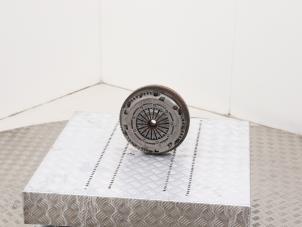 Gebruikte Vliegwiel dubbele massa Volkswagen Golf VIII (CD1) 1.5 TSI BlueMotion 16V Prijs € 174,99 Inclusief btw aangeboden door Automaterialen Ronald Morien B.V.