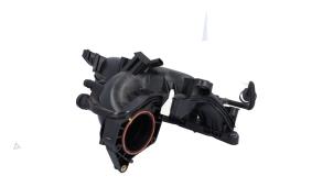 Gebruikte Spruitstuk Inlaat Peugeot 3008 II (M4/MC/MJ/MR) 1.6 e-THP 165 16V Prijs € 75,00 Inclusief btw aangeboden door Automaterialen Ronald Morien B.V.