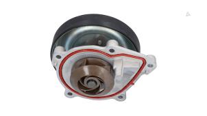 Gebruikte Waterpomp Peugeot 3008 II (M4/MC/MJ/MR) 1.6 e-THP 165 16V Prijs € 75,00 Inclusief btw aangeboden door Automaterialen Ronald Morien B.V.