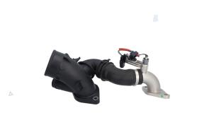 Gebruikte EGR Buis Renault Trafic Passenger (1JL/2JL/3JL/4JL) 2.0 dCi 16V 170 Prijs € 55,00 Margeregeling aangeboden door Automaterialen Ronald Morien B.V.