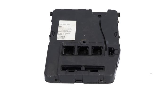 Gebruikte Computer Body Control Renault Megane II Grandtour (KM) 2.0 16V Prijs € 39,00 Margeregeling aangeboden door Automaterialen Ronald Morien B.V.