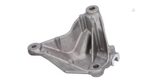 Nieuwe Dynamosteun onder Renault Kadjar (RFEH) 1.3 TCE 140 FAP 16V Prijs € 34,99 Inclusief btw aangeboden door Automaterialen Ronald Morien B.V.