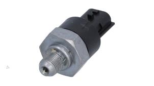 Nieuwe Oliedruk sensor Renault Kadjar (RFEH) 1.3 TCE 140 FAP 16V Prijs € 39,00 Inclusief btw aangeboden door Automaterialen Ronald Morien B.V.