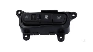 Gebruikte ESP Schakelaar Kia Picanto (JA) 1.0 DPi 12V Prijs € 29,00 Margeregeling aangeboden door Automaterialen Ronald Morien B.V.
