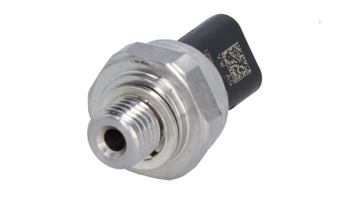 Nieuwe Oliedruk sensor Volkswagen Golf VIII (CD1) 1.0 eTSI 12V Prijs € 48,99 Inclusief btw aangeboden door Automaterialen Ronald Morien B.V.
