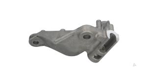 Nieuwe Dynamosteun onder Renault Kadjar (RFEH) 1.3 TCE 140 FAP 16V Prijs € 34,99 Inclusief btw aangeboden door Automaterialen Ronald Morien B.V.