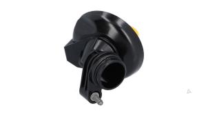 Nieuwe Oliedop Renault Kadjar (RFEH) 1.3 TCE 140 FAP 16V Prijs € 19,00 Inclusief btw aangeboden door Automaterialen Ronald Morien B.V.