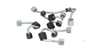 Gebruikte Dieselleiding Set Volkswagen Transporter/Caravelle T6 2.0 TDI 150 Prijs € 75,00 Inclusief btw aangeboden door Automaterialen Ronald Morien B.V.