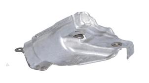 Gebruikte Hitteschild uitlaat Volkswagen Golf VII Variant (AUVV) 1.2 TSI 16V BlueMOTION Prijs € 19,00 Inclusief btw aangeboden door Automaterialen Ronald Morien B.V.