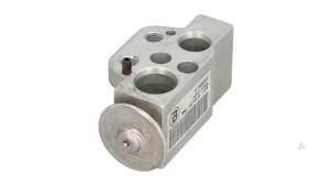 Gebruikte Airco expansieklep Audi A4 Quattro (B8) 2.0 TFSI 16V Prijs € 34,00 Margeregeling aangeboden door Automaterialen Ronald Morien B.V.