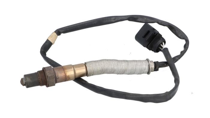 Gebruikte Lambda Sonde Audi A3 Sportback (8VA/8VF) 1.8 TFSI 16V Prijs € 35,00 Margeregeling aangeboden door Automaterialen Ronald Morien B.V.
