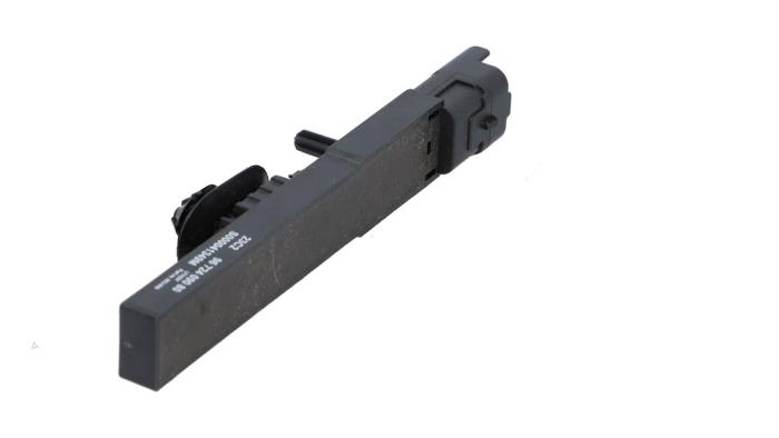 Gebruikte Antenne Citroen DS5 (KD/KF) 2.0 165 HYbrid4 16V Prijs € 7,50 Margeregeling aangeboden door Automaterialen Ronald Morien B.V.
