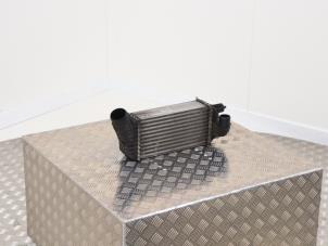 Gebruikte Intercooler Citroen DS5 (KD/KF) 2.0 165 HYbrid4 16V Prijs € 45,00 Margeregeling aangeboden door Automaterialen Ronald Morien B.V.