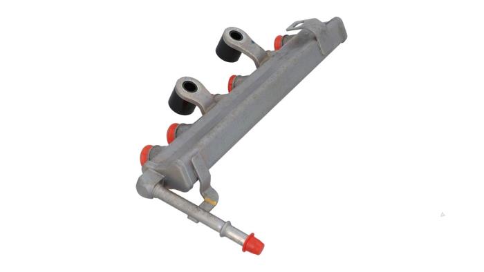 Gebruikte Injector brug Peugeot 108 1.0 12V VVT-i Prijs € 55,00 Margeregeling aangeboden door Automaterialen Ronald Morien B.V.