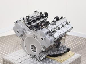 Motor van een Audi Q7 (4LB) 4.2 FSI V8 32V 2014