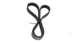 Nieuwe Multiriem Volkswagen Transporter/Caravelle T6 2.0 TDI 150 Prijs € 19,00 Inclusief btw aangeboden door Automaterialen Ronald Morien B.V.