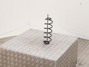 Gebruikte Schroefveer achter Peugeot 208 I (CA/CC/CK/CL) 1.2 Vti 12V PureTech 82 Prijs € 20,00 Margeregeling aangeboden door Automaterialen Ronald Morien B.V.