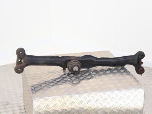 Gebruikte Motorsteun Volkswagen Corrado 1.8 G60 Prijs € 75,00 Margeregeling aangeboden door Automaterialen Ronald Morien B.V.