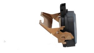 Gebruikte Regensensor Peugeot 208 I (CA/CC/CK/CL) 1.2 Vti 12V PureTech 82 Prijs € 25,00 Margeregeling aangeboden door Automaterialen Ronald Morien B.V.