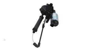 Gebruikte Rugleuning ontgrendelhendel Ford Usa Edge 2.0 TDCi 16V Powershift AWD Prijs € 65,00 Margeregeling aangeboden door Automaterialen Ronald Morien B.V.