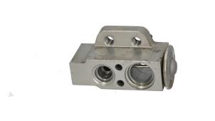 Gebruikte Expansieklep airco Seat Mii 1.0 12V Prijs € 25,00 Margeregeling aangeboden door Automaterialen Ronald Morien B.V.