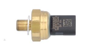 Gebruikte Oliedruk sensor Volkswagen T-Roc I 1.5 TSI Evo BMT 4Motion 16V Prijs € 19,00 Inclusief btw aangeboden door Automaterialen Ronald Morien B.V.