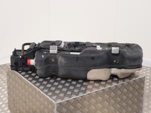 Gebruikte Tank Kia Niro I (DE) 1.6 GDI Hybrid Prijs € 195,00 Margeregeling aangeboden door Automaterialen Ronald Morien B.V.