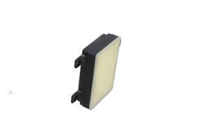 Gebruikte Dode hoek sensor Kia Niro I (DE) 1.6 GDI Hybrid Prijs € 195,00 Margeregeling aangeboden door Automaterialen Ronald Morien B.V.