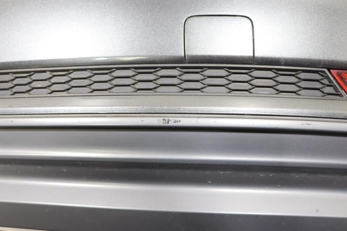 Achterbumper van een Audi A4 (B9) 1.4 TFSI 16V 2019