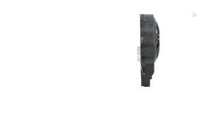 Gebruikte Tweeter Tesla Model Y (5YJY) EV 4x4 Prijs € 19,00 Inclusief btw aangeboden door Automaterialen Ronald Morien B.V.