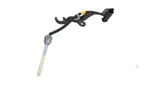 Nieuwe Olie niveau sensor Renault Trafic Passenger (1JL/2JL/3JL/4JL) 2.0 dCi 16V 145 Prijs € 36,30 Inclusief btw aangeboden door Automaterialen Ronald Morien B.V.