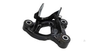 Gebruikte Motorrubber Tesla Model Y (5YJY) EV 4x4 Prijs € 75,00 Inclusief btw aangeboden door Automaterialen Ronald Morien B.V.